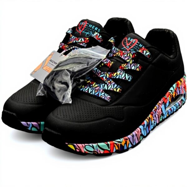 Baskets Skechers Uno Ravaged Love Femme Cuir Noir Confort