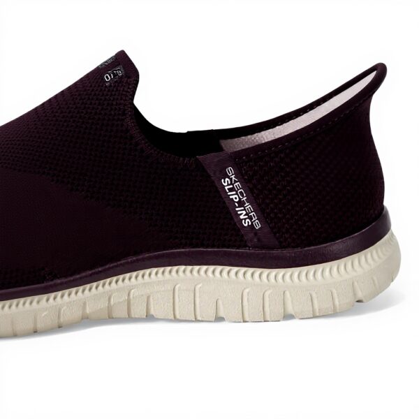 Skechers Virtue Baskets Femme Élégantes Confort Mains Libres